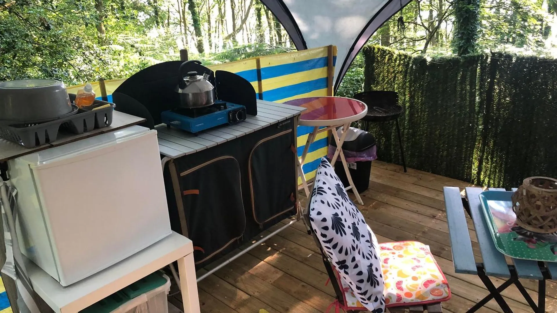 Campsite Camping Au Lac Du Drennec Glamping Tent Commana